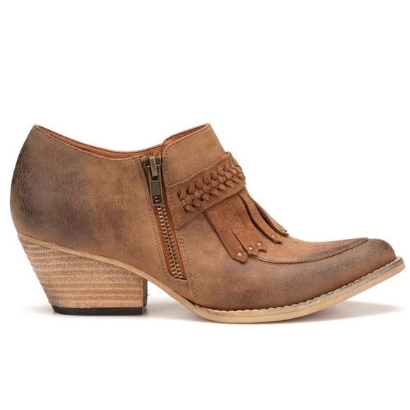 Tan Distressed Fringe Pointy Toe Boho Booties - Picture 3 of 8